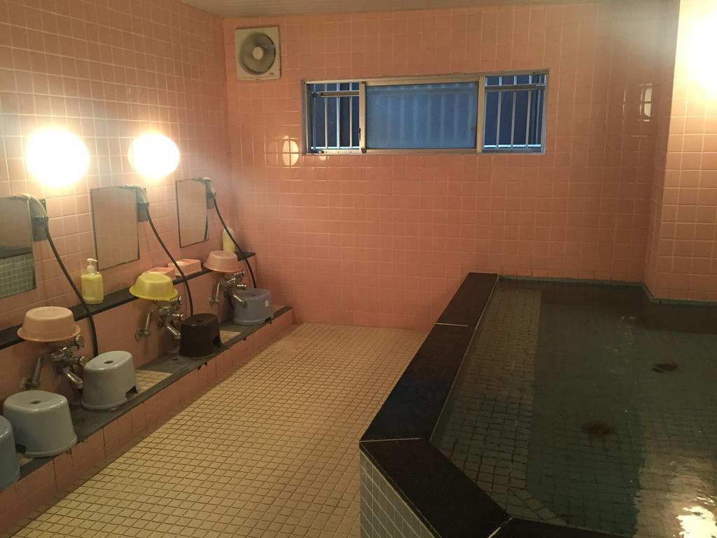Business Hotel Shinbashi أوساكا المظهر الخارجي الصورة