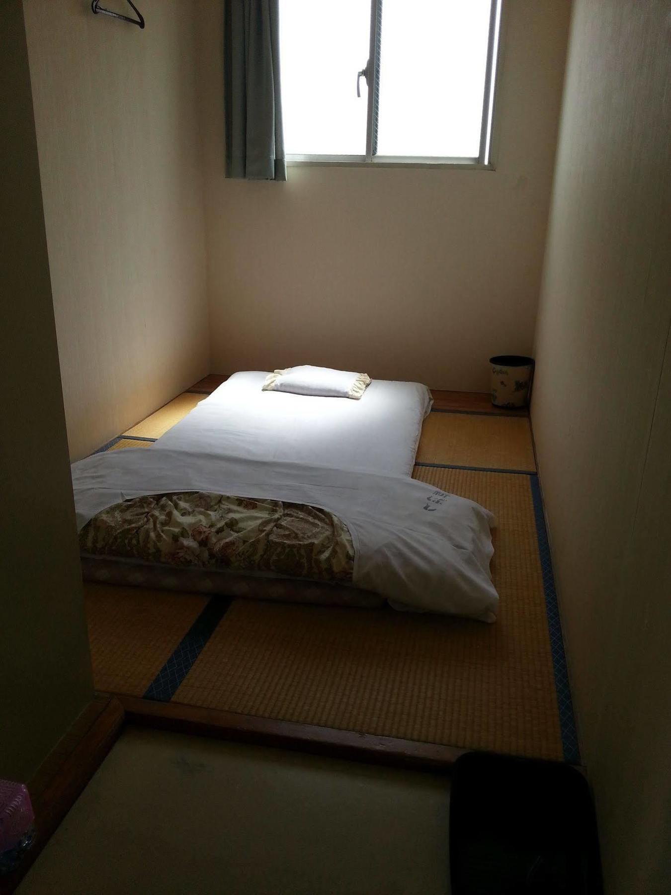 Business Hotel Shinbashi أوساكا المظهر الخارجي الصورة